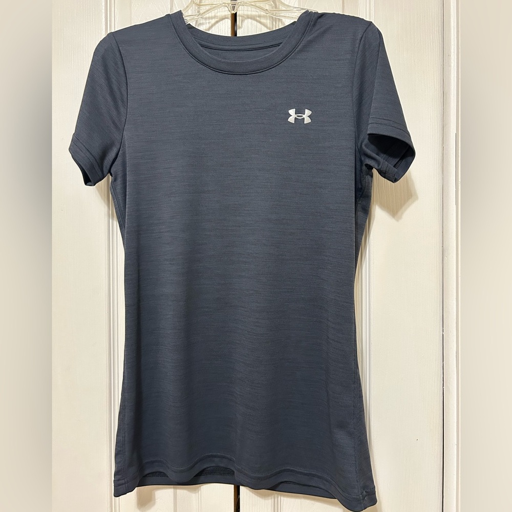 Under Armour Women's Dark Gray Short Sleeve Tee